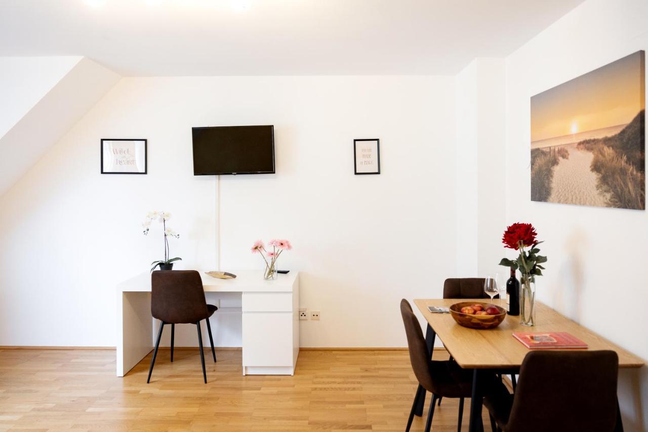 Premium 80 M2 Rooftop Apartment - 5 Min To Center เวียนนา ภายนอก รูปภาพ